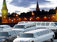 Loại xe limousine, biểu tượng của giới giầu có, xuất hiện ngày càng nhiều ở thủ đô nước Nga. (Ảnh : russie.net)