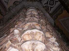Nhà nguyện bằng xương